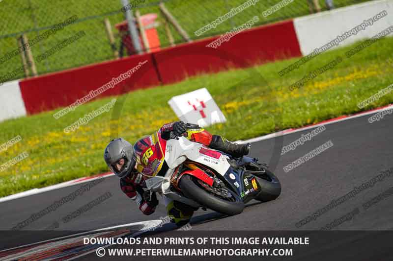 donington no limits trackday;donington park photographs;donington trackday photographs;no limits trackdays;peter wileman photography;trackday digital images;trackday photos